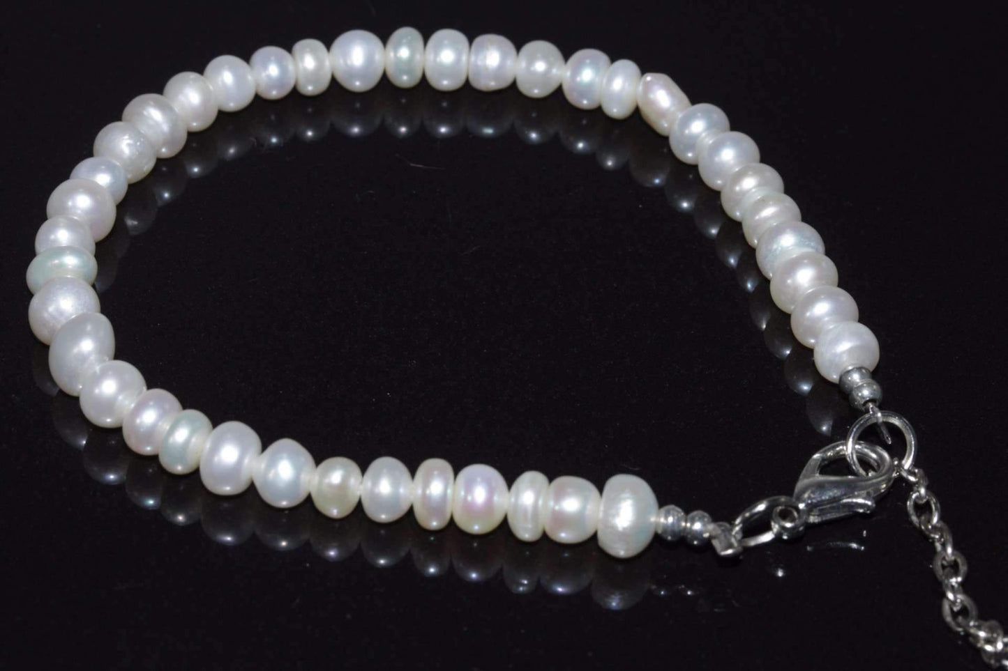 Elegant Cultured Freshwater Pearls Bracelet